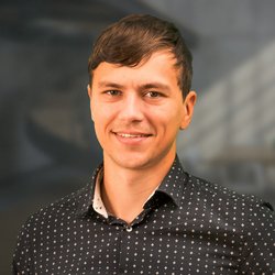 speaker photo