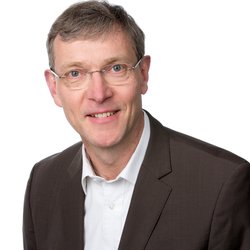 speaker photo