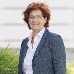 speaker photo