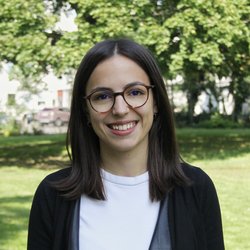 speaker photo